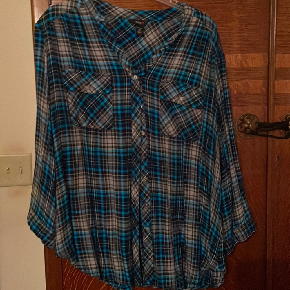 Flannel crew neck button up long sleeve top